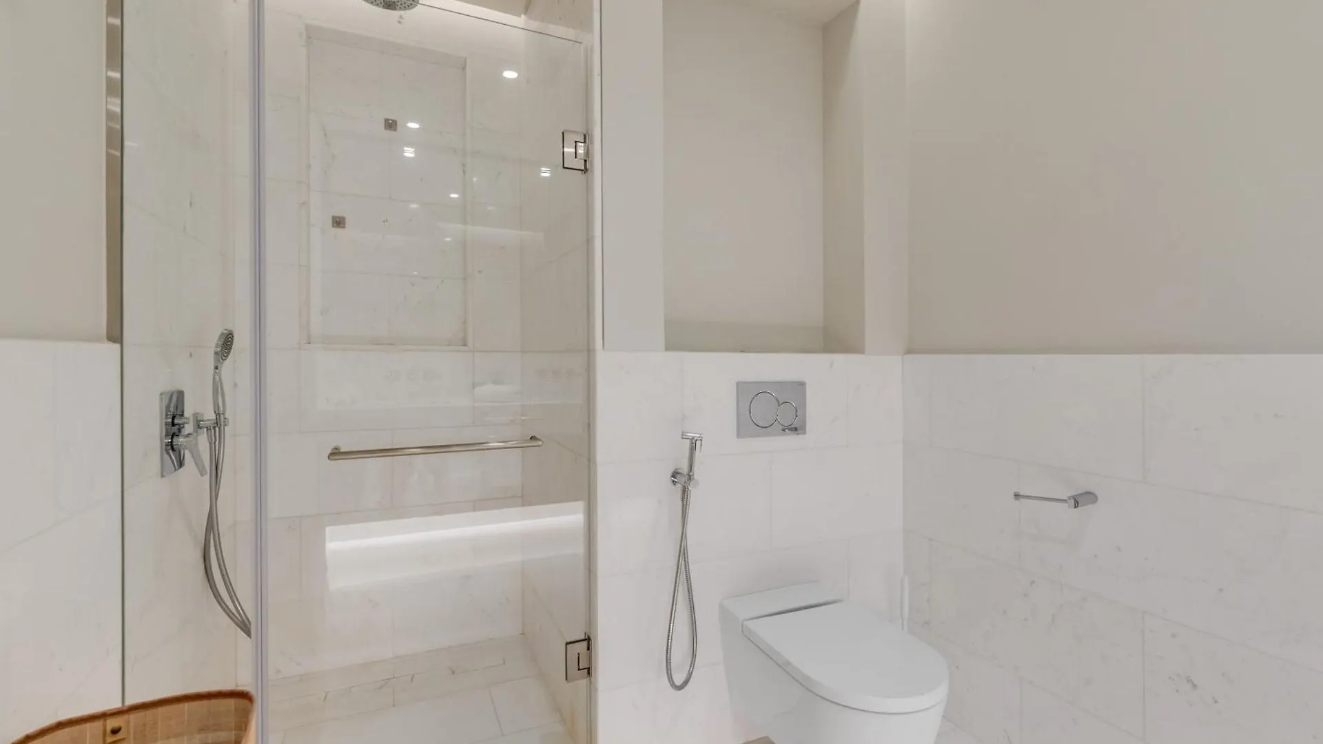 Luxury Palm Tower Studio Apartments With Pool And Fantastic Sea View Dubai United Arab Emirates