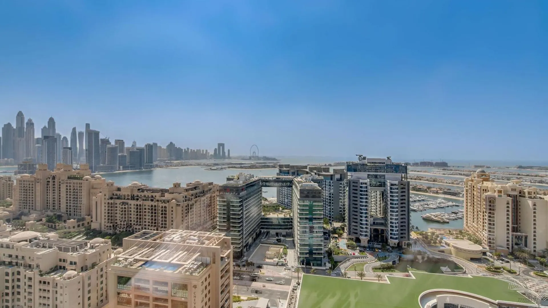 Luxury Palm Tower Studio Apartments With Pool And Fantastic Sea View Dubai United Arab Emirates