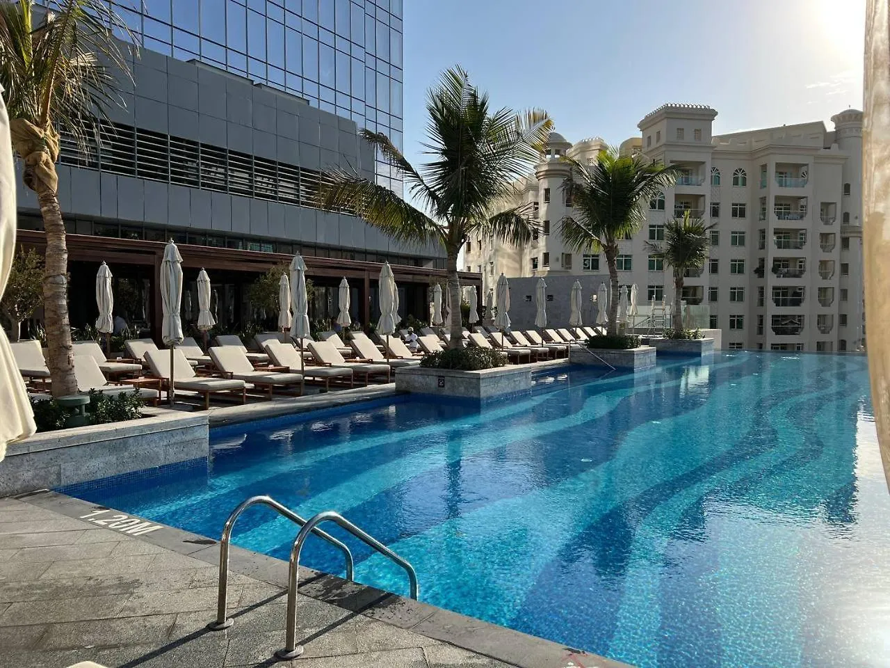 Luxury Palm Tower Studio Apartments With Pool And Fantastic Sea View Dubai 0*,